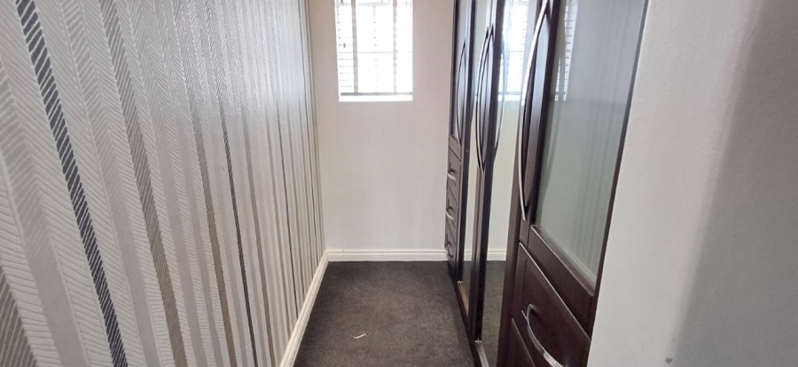 3 Bedroom Property for Sale in Nahoon Valley Park Eastern Cape